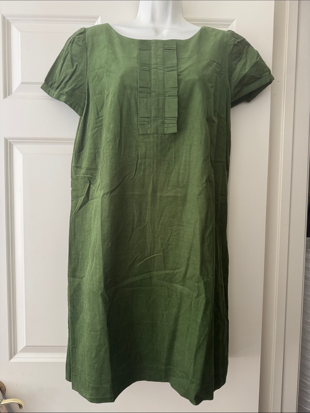 NWT Loft Classic Apple Green Short-Sleeve Corduroy Dress size 10